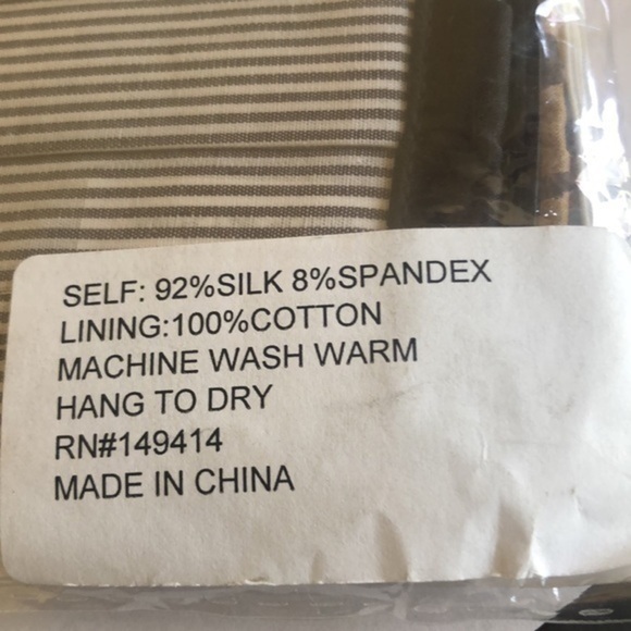 Johnny Was silk face masks pack of 5 each one is different new never out of pack - Picture 7 of 8